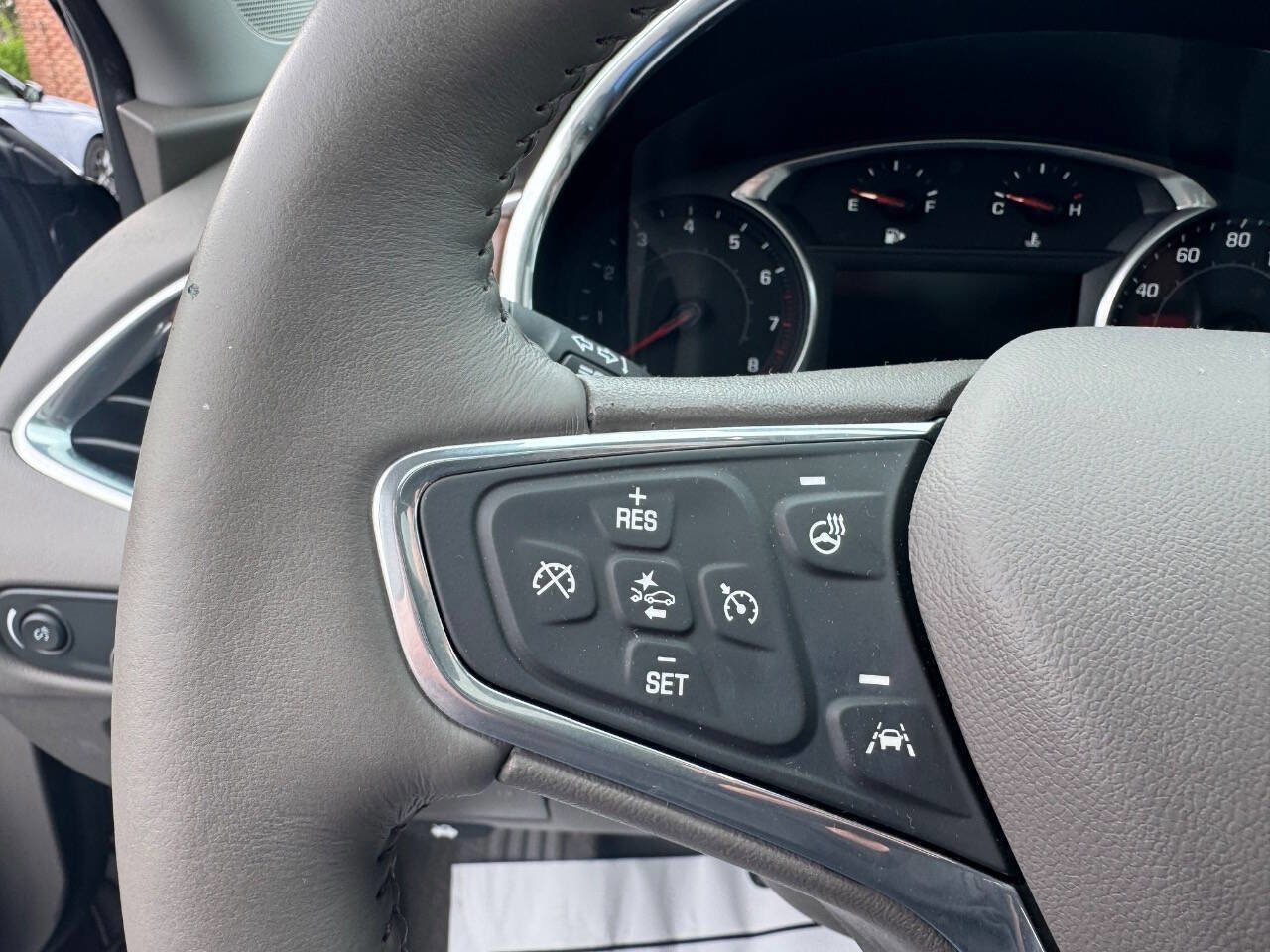 Used 2016 Chevrolet Malibu Premier w/ Driver Confidence Package image 11