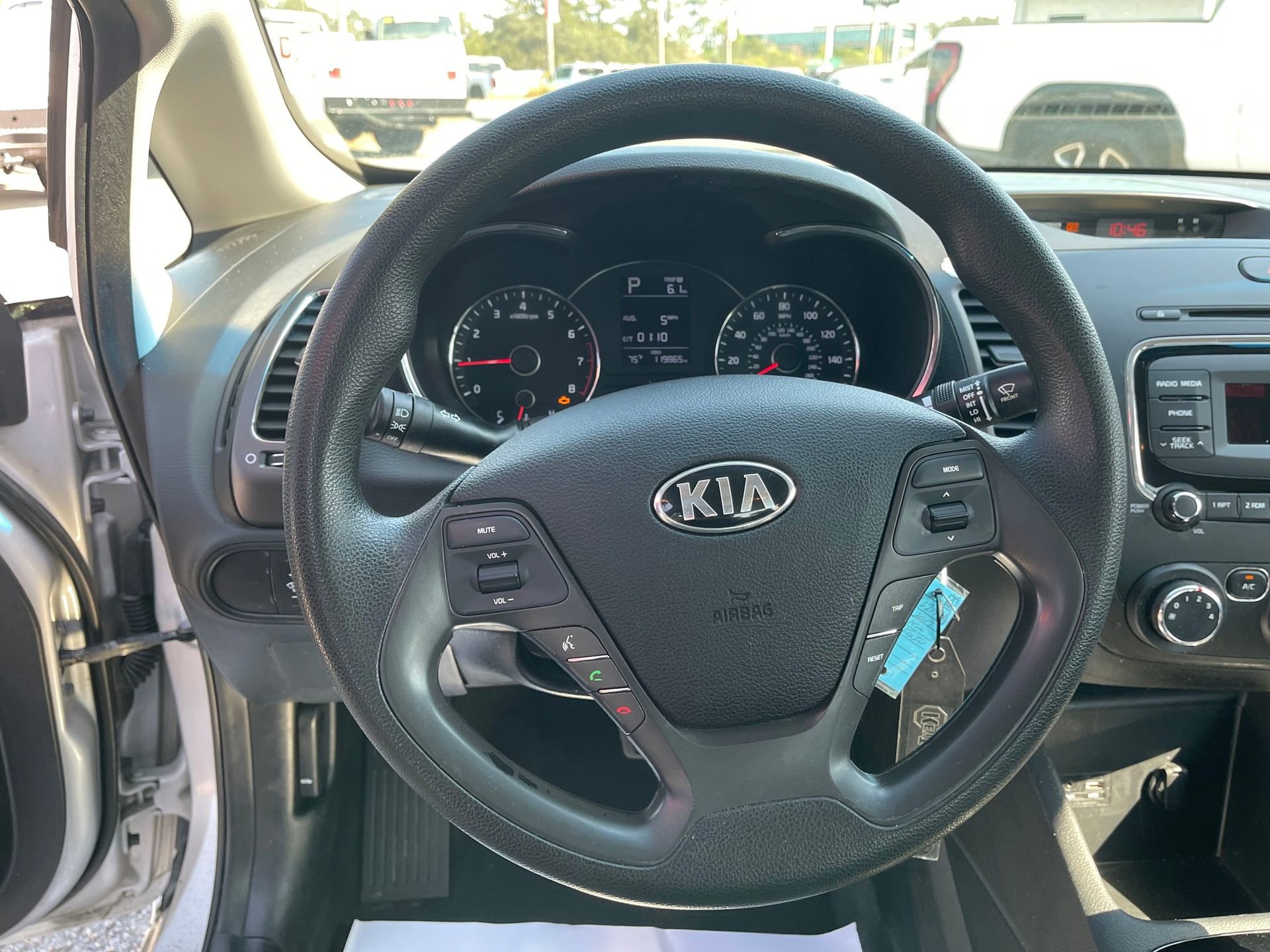 Used 2017 Kia Forte LX image 16
