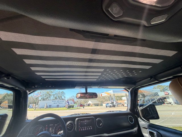 Used 2018 Jeep Wrangler Unlimited Sahara w/ LED Lighting Group image 12