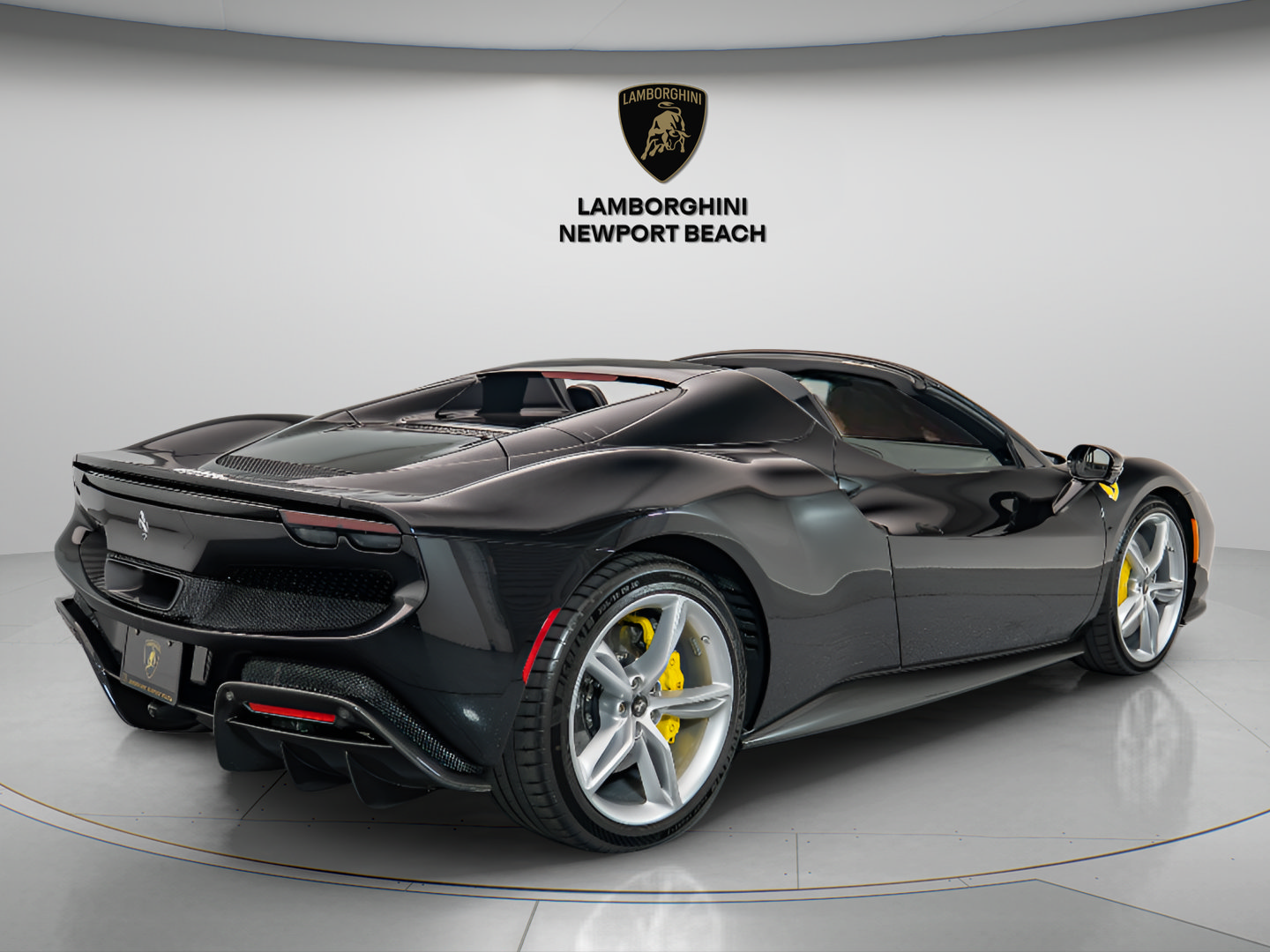 Used 2024 Ferrari 296 GTS RWD image 7