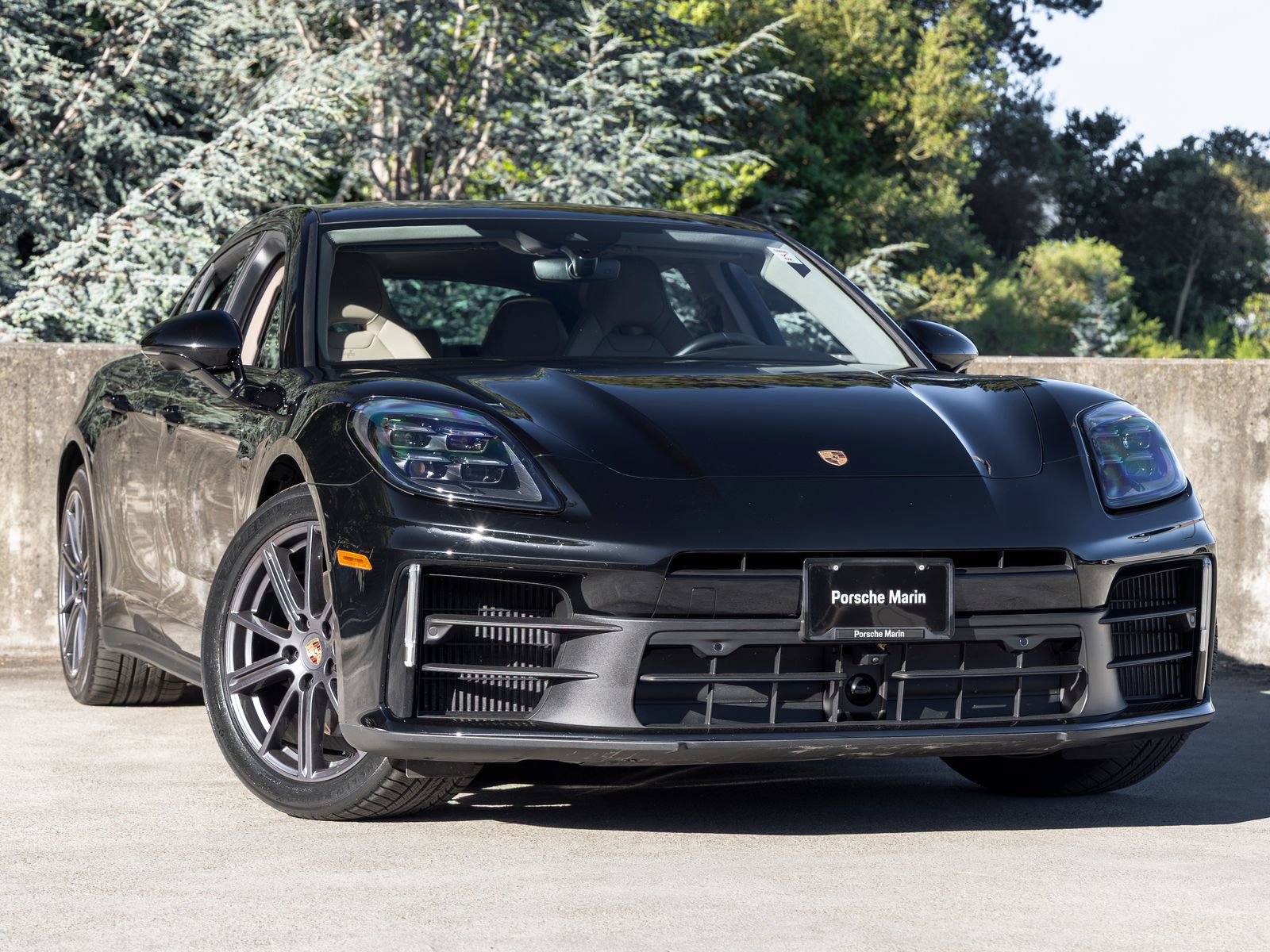 Certified 2025 Porsche Panamera RWD image 6