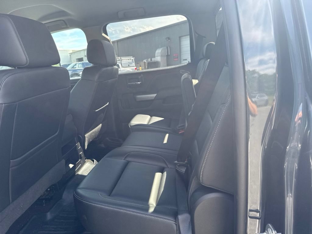 Used 2018 Chevrolet Silverado 3500 LT AWD/4WD image 11
