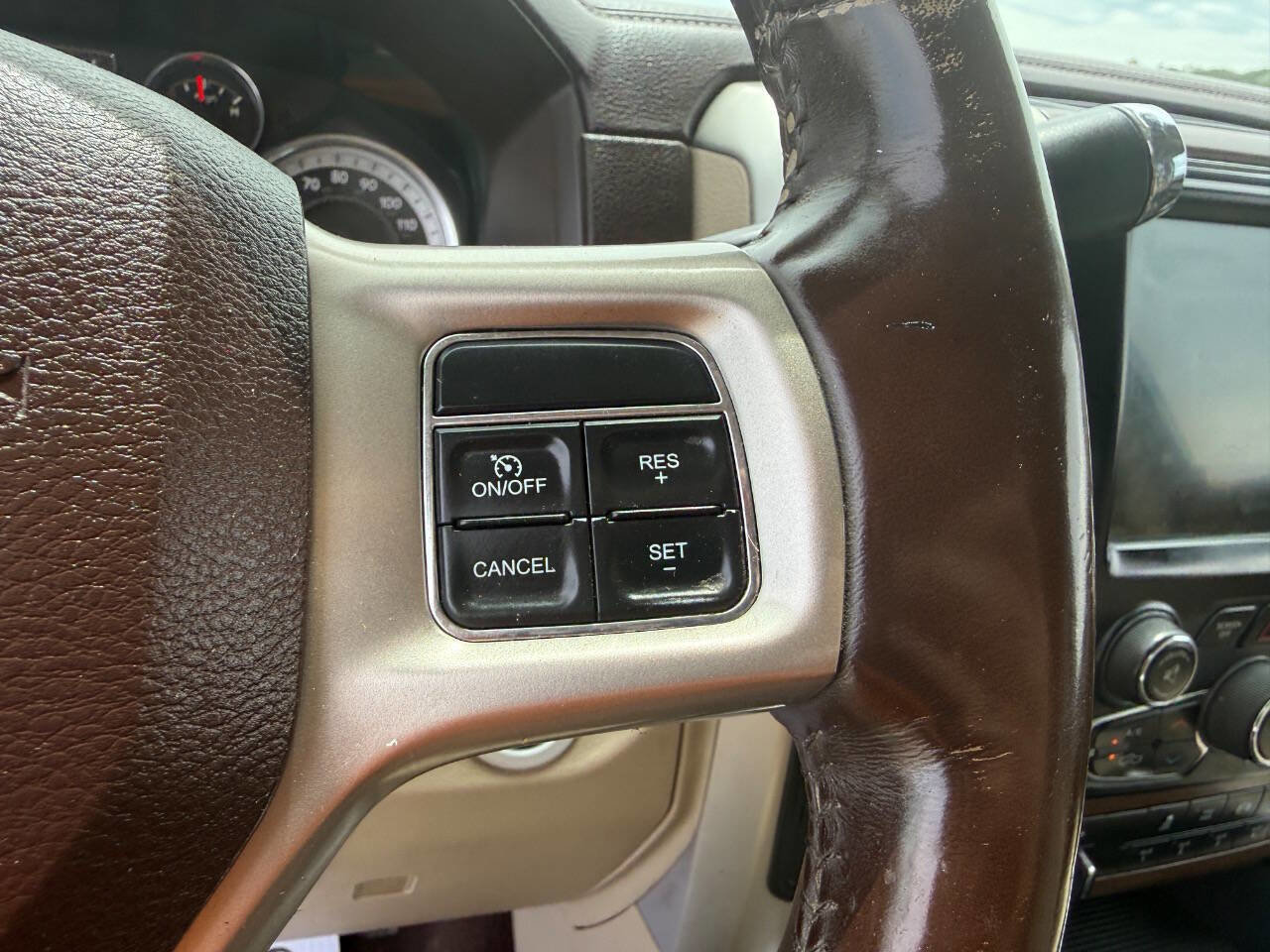 Used 2017 RAM 2500 Laramie w/ Snow Chief Group AWD/4WD image 20