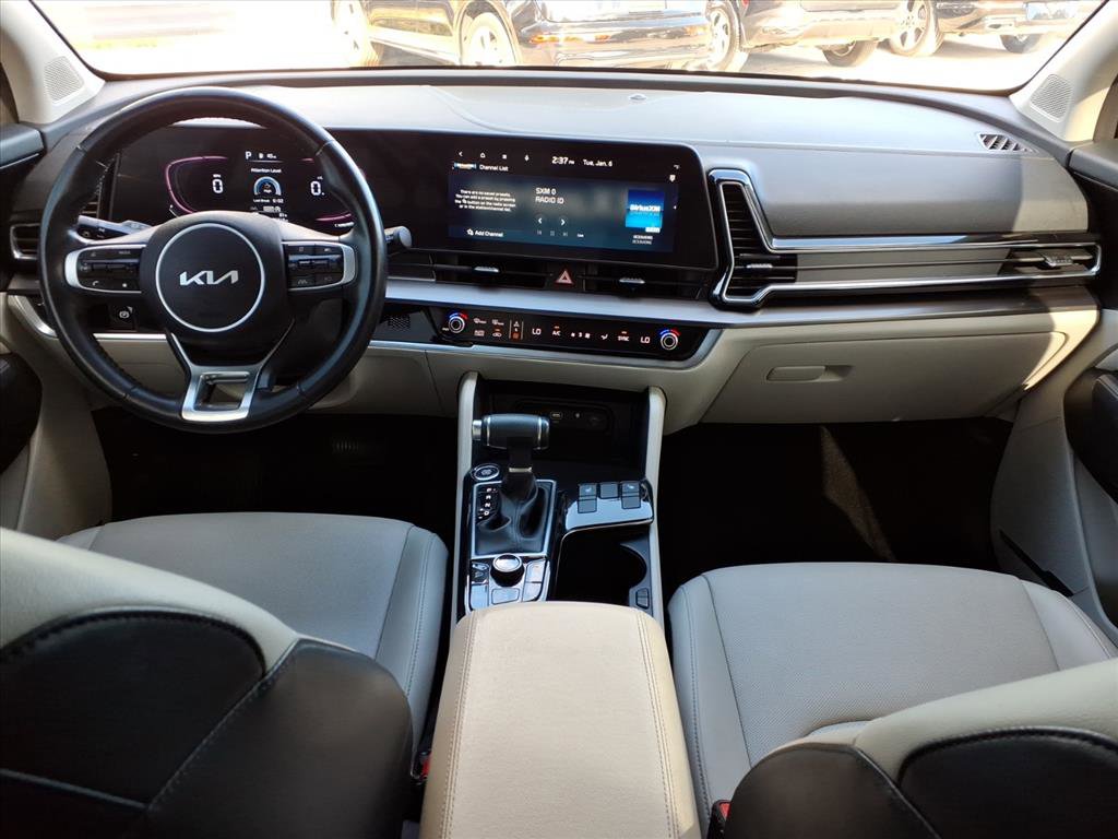 Used 2025 Kia Sportage EX image 22