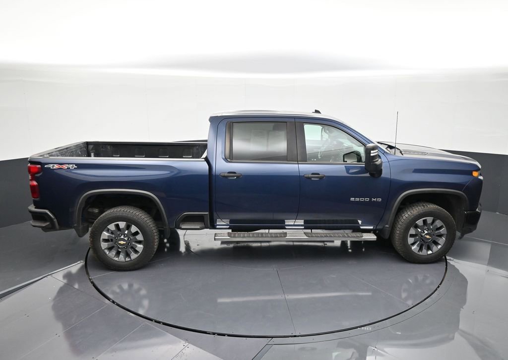 Used 2022 Chevrolet Silverado 2500 Custom w/ Custom Convenience Package image 17
