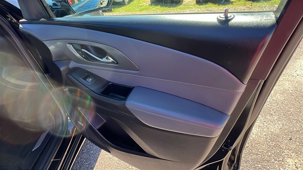 Used 2020 Chevrolet Traverse Premier w/ LPO, Floor Liner Package image 17