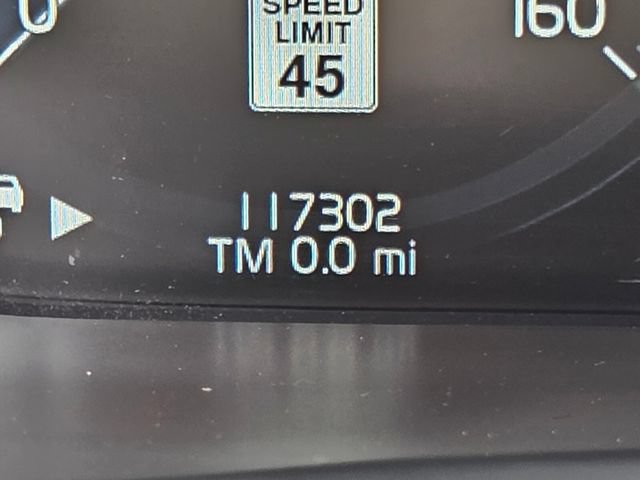 Used 2016 Volvo XC90 T6 Momentum w/ Momentum Plus Package AWD/4WD image 31