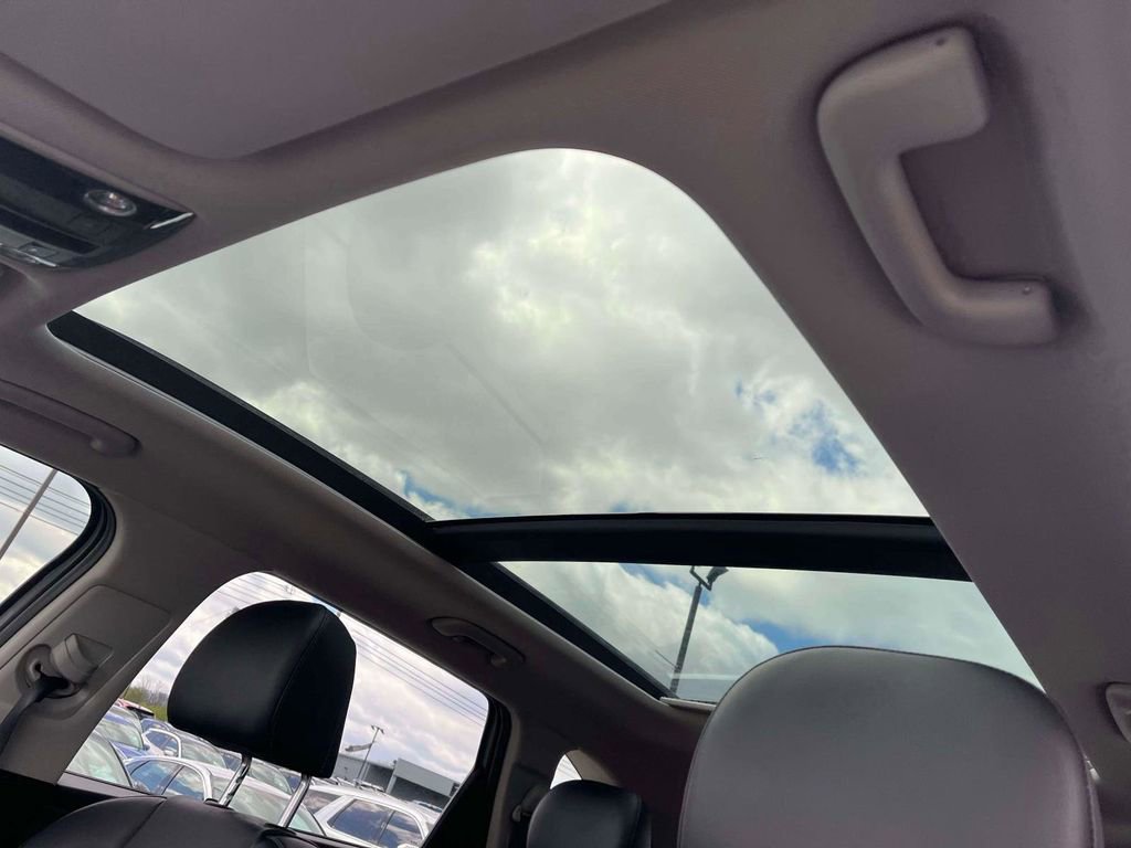 Used 2023 Kia Sorento X-Line EX image 24