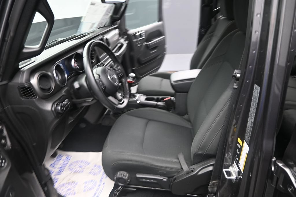 Used 2022 Jeep Wrangler Unlimited Sport AWD/4WD image 18