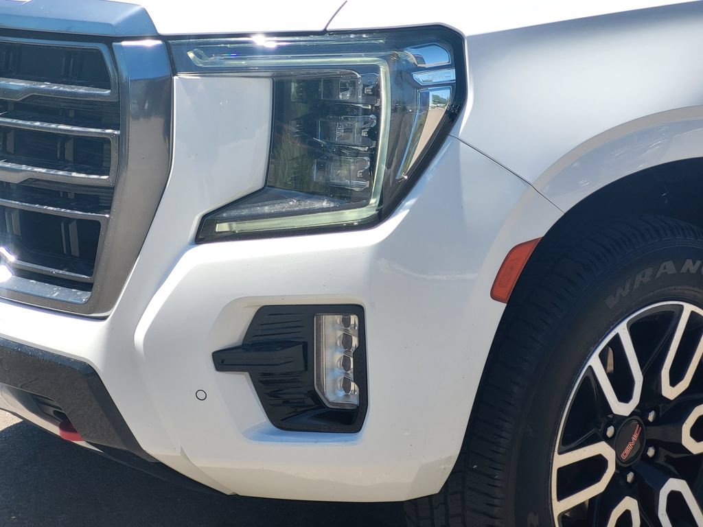Used 2022 GMC Yukon XL AT4 AWD/4WD image 9