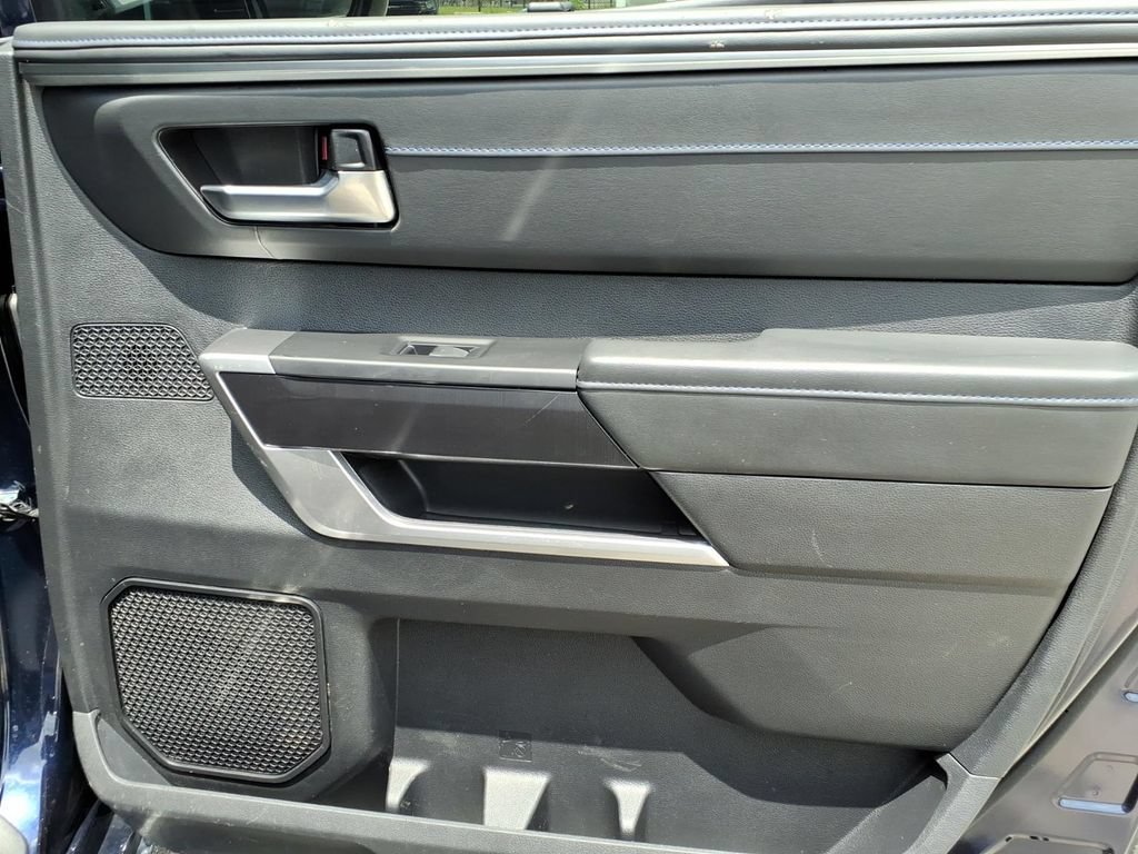 Used 2023 Toyota Tundra Platinum AWD/4WD image 15