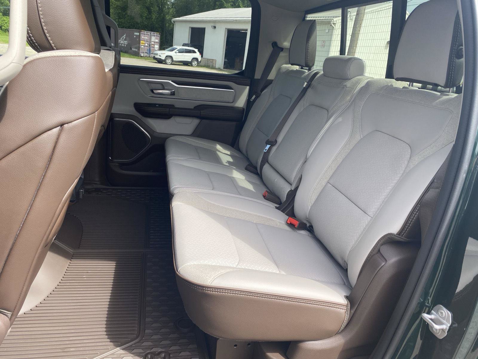New 2026 RAM 1500 Laramie w/ Chrome Appearance Group AWD/4WD image 30