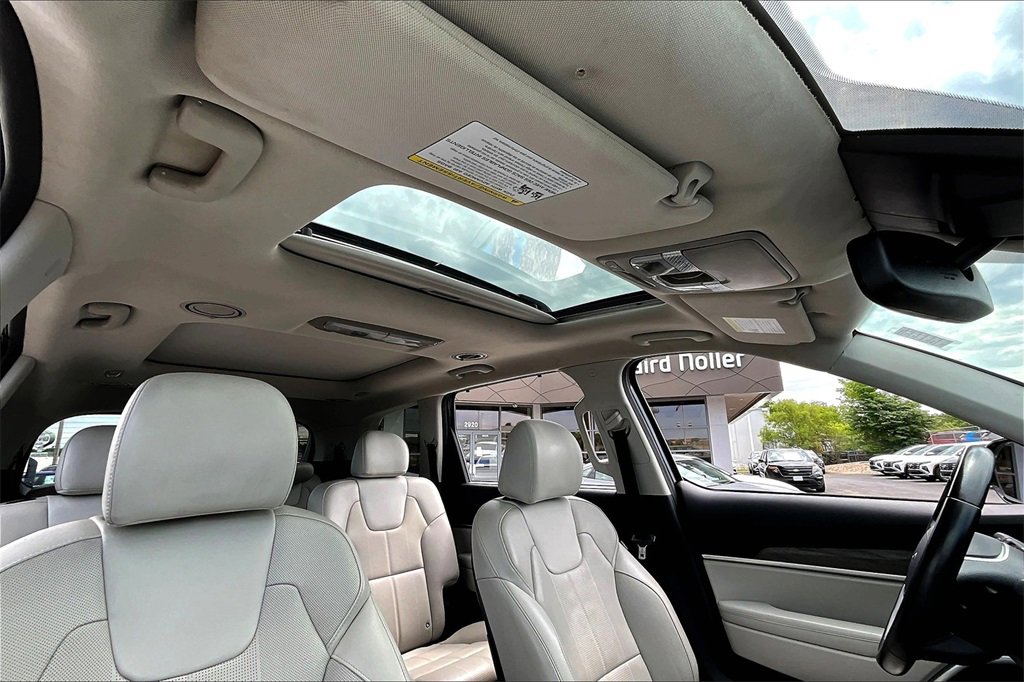 Used 2022 Kia Telluride SX w/ Nightfall Edition Package image 22