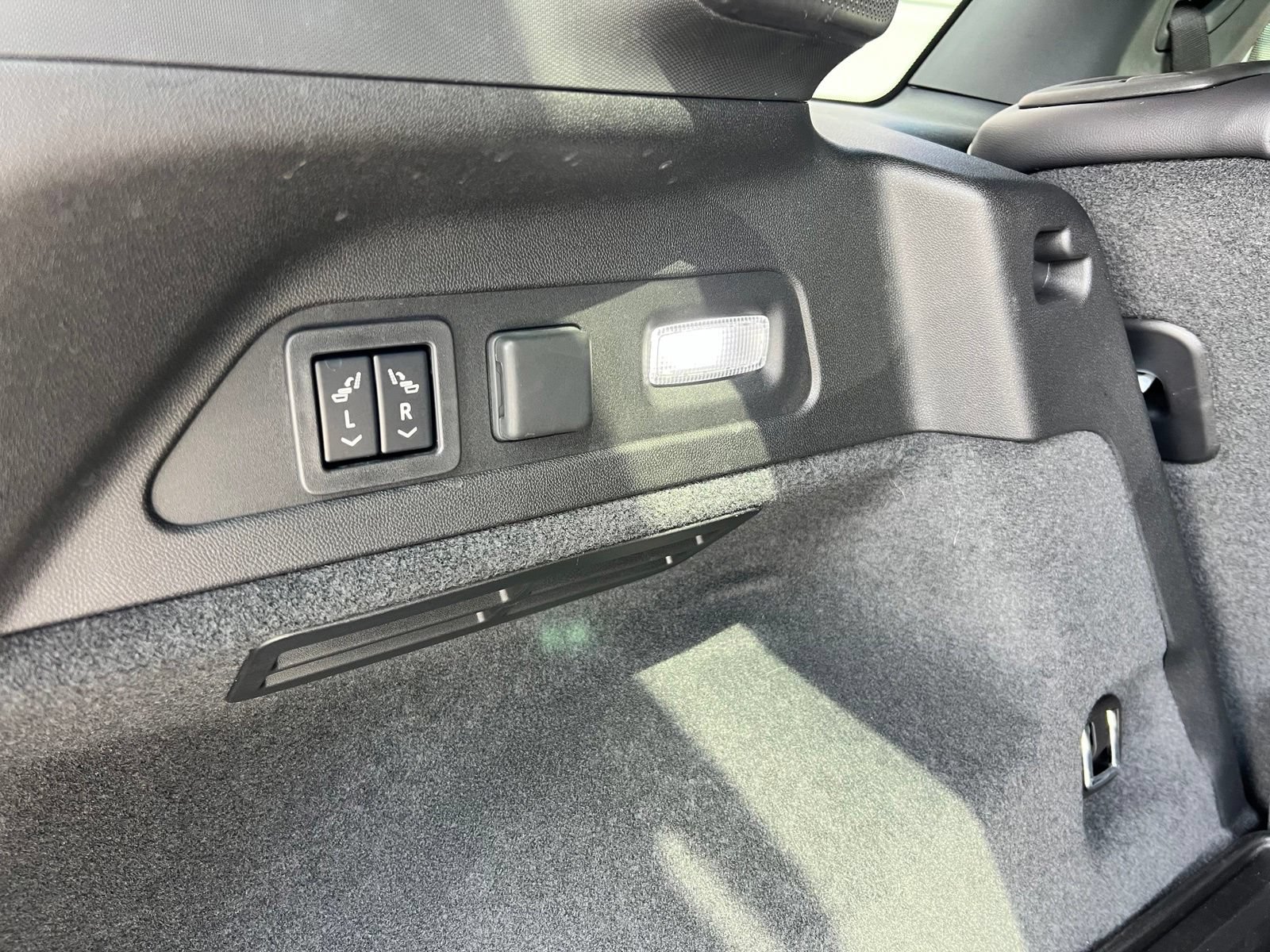 Used 2024 Acura ZDX Type S AWD/4WD image 20