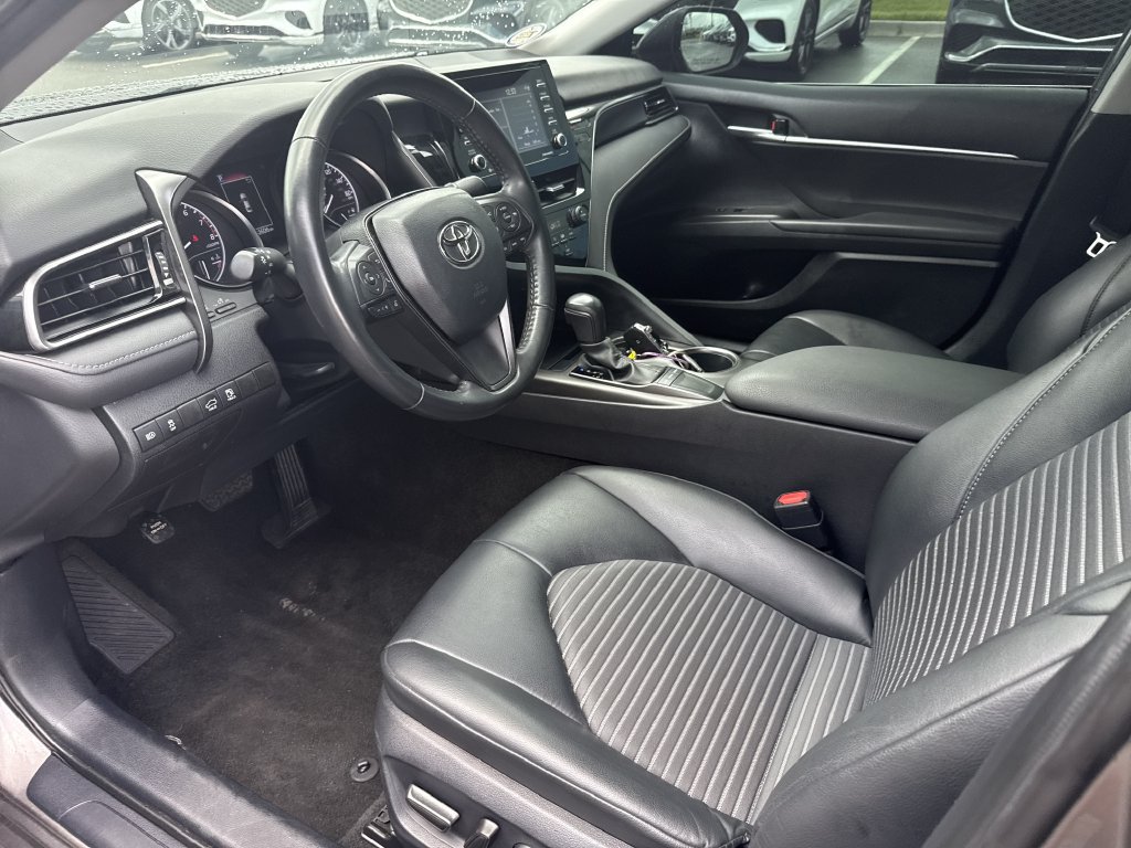 Used 2023 Toyota Camry SE FWD image 10
