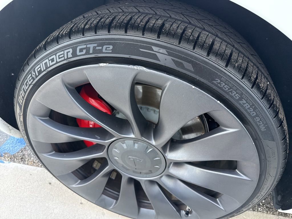 Used 2021 Tesla Model 3 Performance image 12