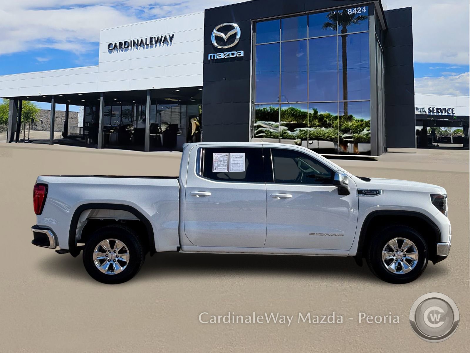 Used 2025 GMC Sierra 1500 SLE image 9