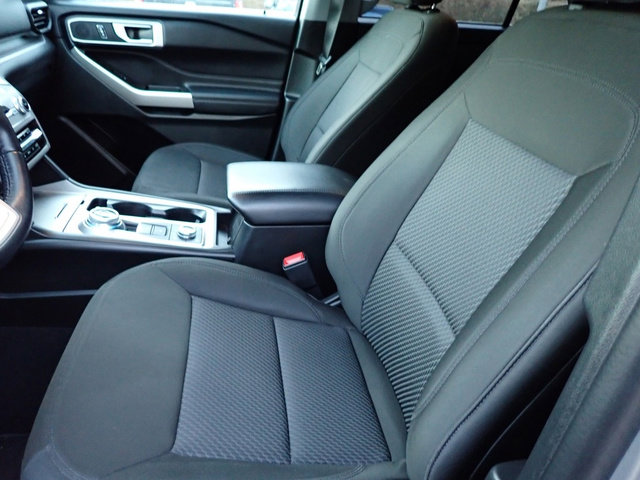 Used 2023 Ford Explorer XLT w/ Class IV Trailer Tow Package image 18