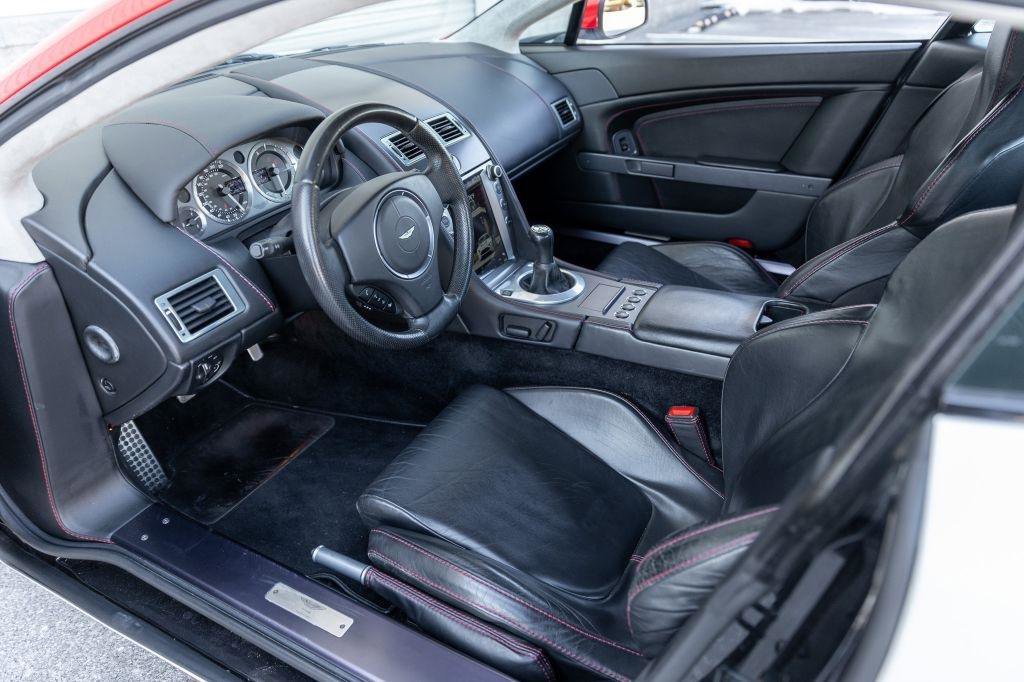 Used 2006 Aston Martin V8 Vantage Coupe image 8