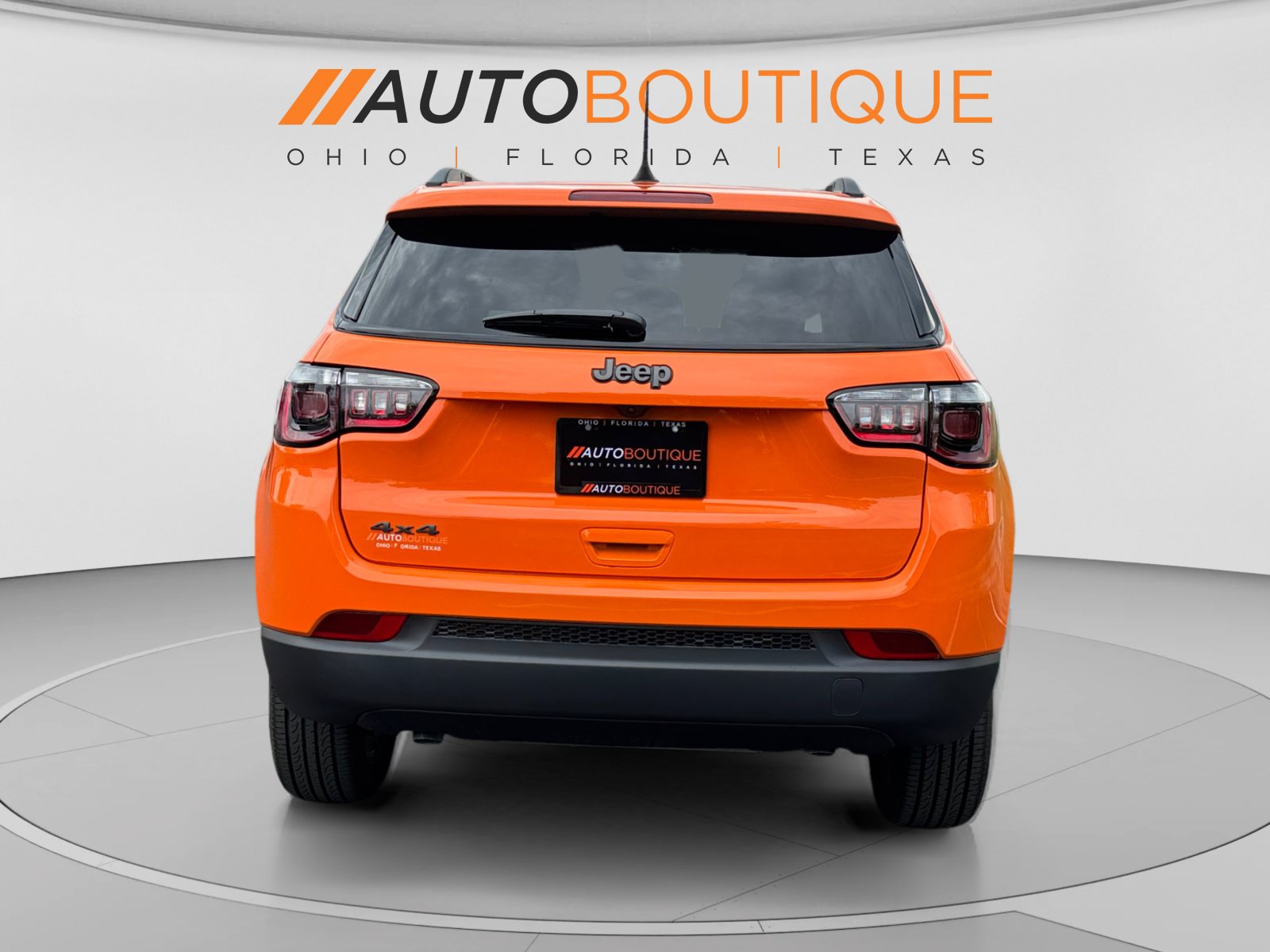Used 2026 Jeep Compass Latitude AWD/4WD image 4
