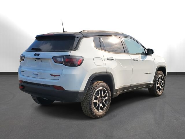 New 2025 Jeep Compass Trailhawk w/ Trailhawk Elite Group video 2
