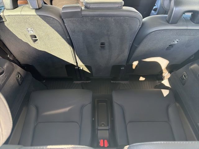 Used 2025 Volvo XC90 T8 Plus w/ Protection Package Premier image 10