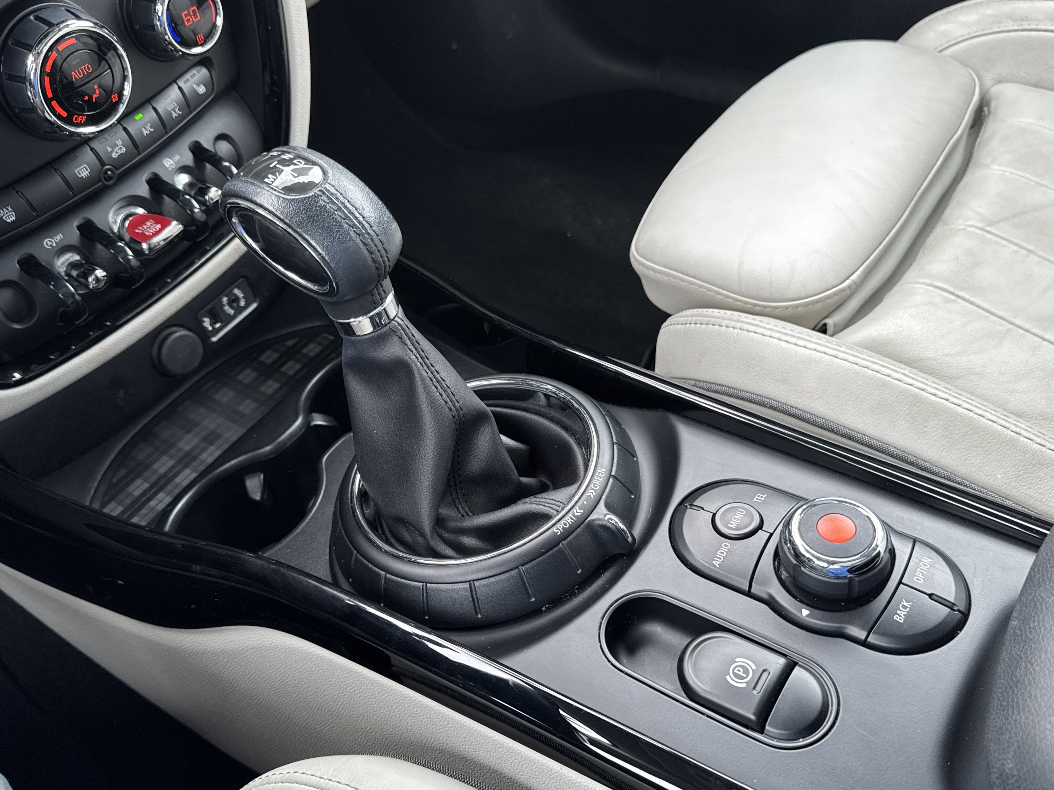 Used 2017 MINI Cooper Clubman FWD image 22