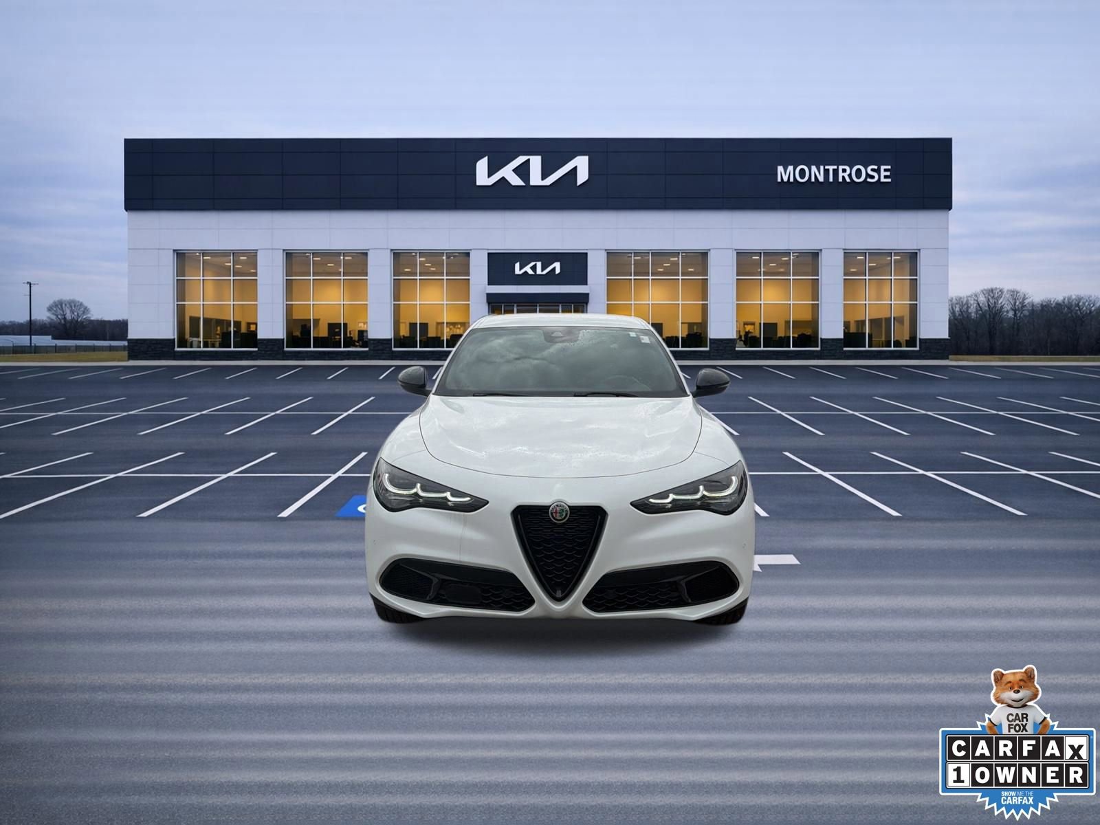 Used 2024 Alfa Romeo Stelvio Sprint image 2