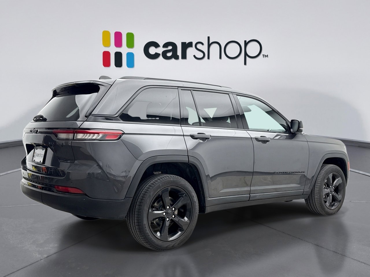 Used 2023 Jeep Grand Cherokee Altitude image 5