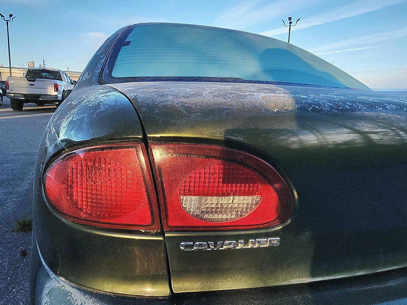 Used 2001 Chevrolet Cavalier Sedan image 8