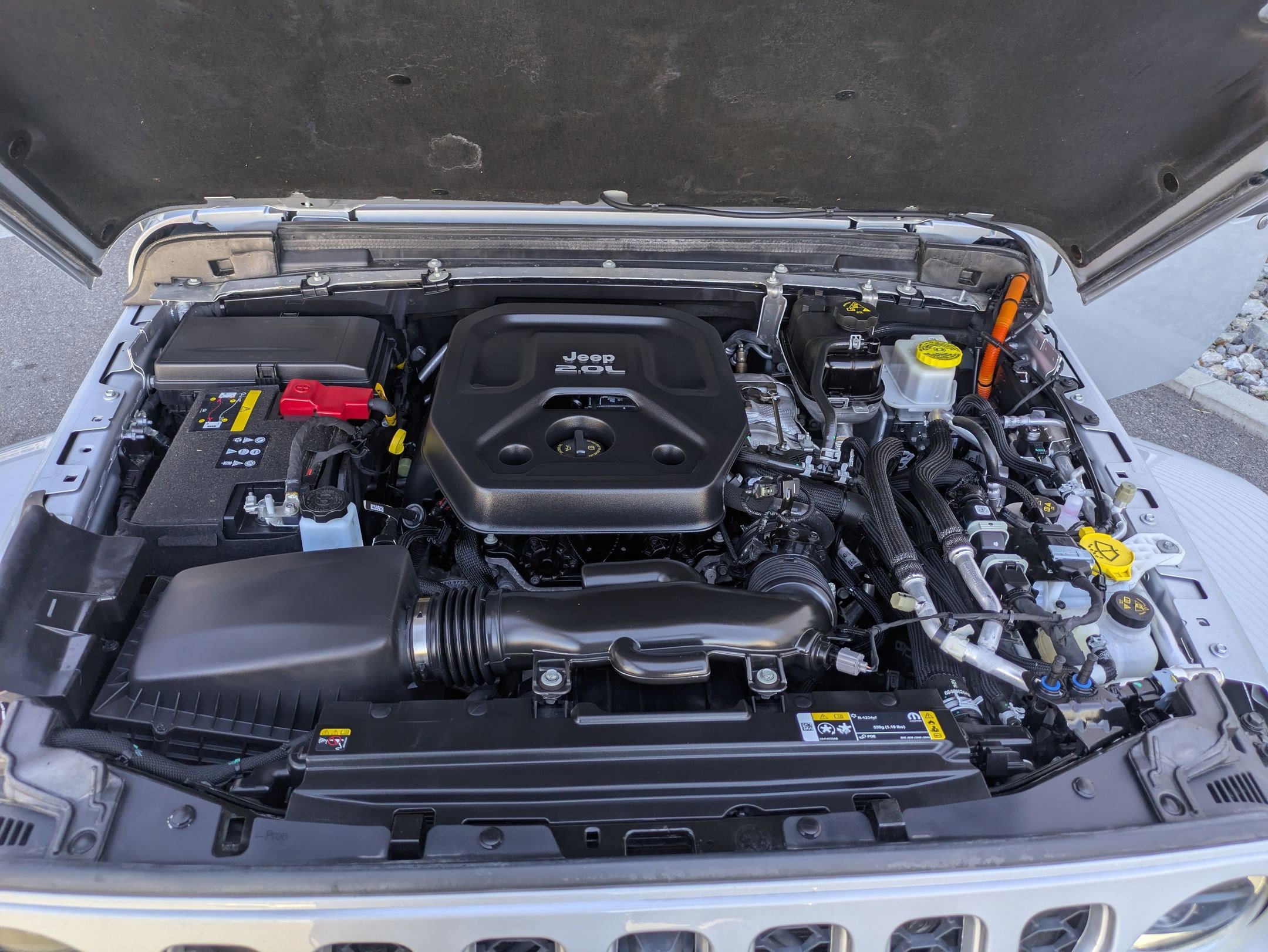 Used 2023 Jeep Wrangler Sahara w/ Cold Weather Group image 32