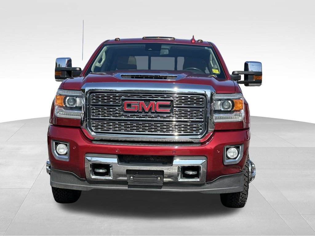 Used 2018 GMC Sierra 3500 Denali w/ Duramax Plus Package AWD/4WD image 6