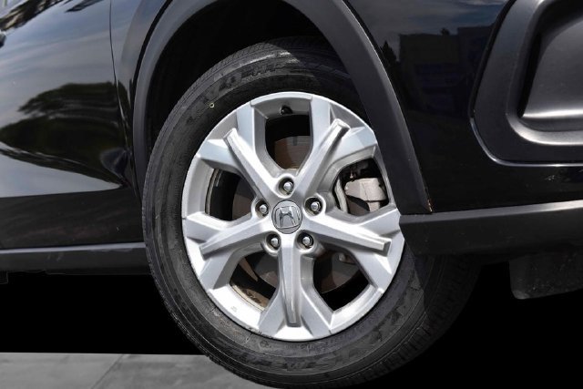 Certified 2025 Honda HR-V LX image 3
