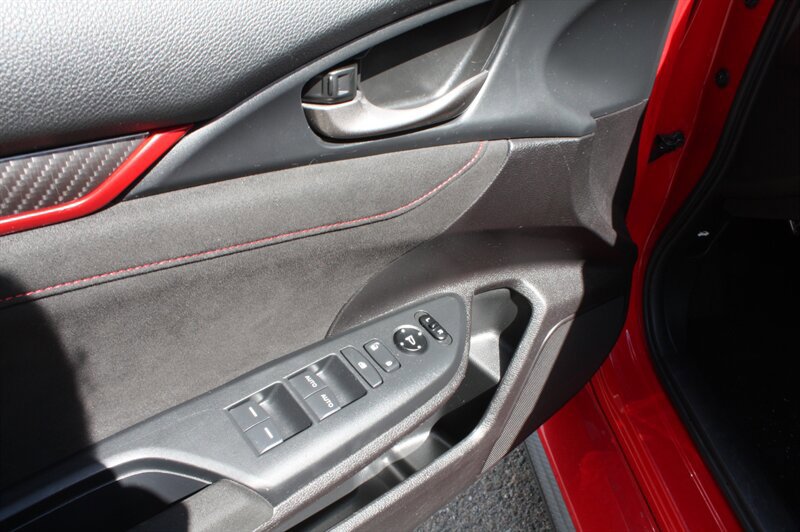 Used 2021 Honda Civic Type R image 6