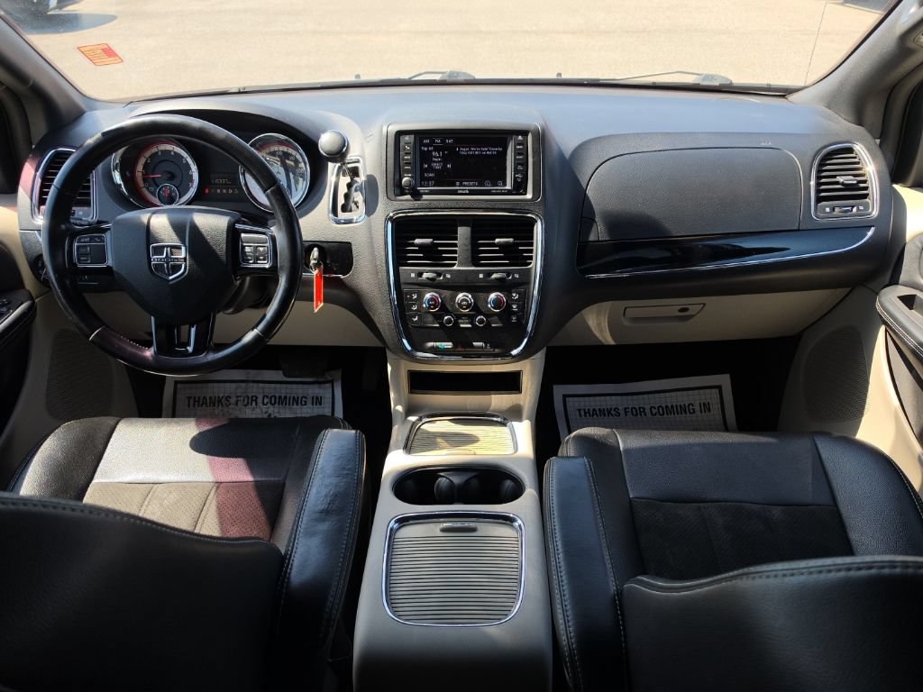 Certified 2019 Dodge Grand Caravan SXT FWD image 24