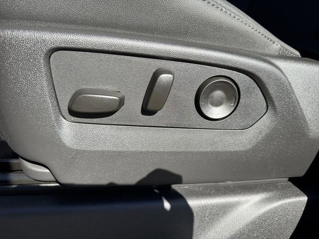 New 2026 GMC Sierra 1500 SLT w/ SLT Premium Package image 12