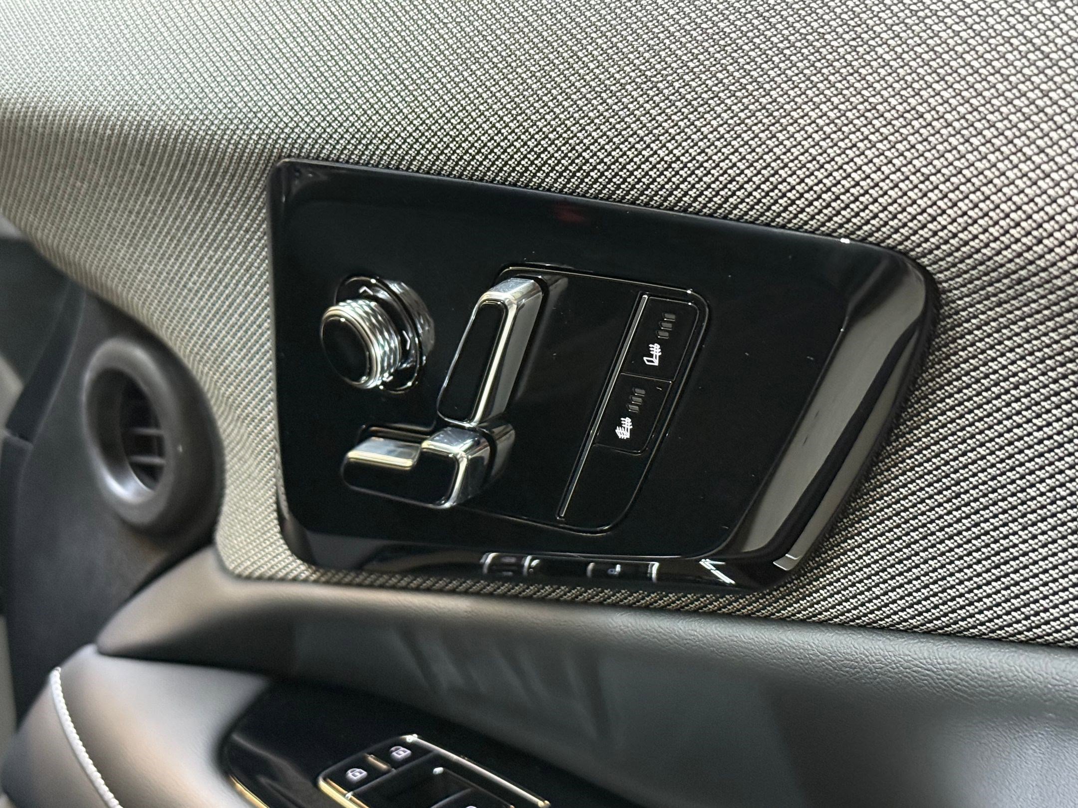 New 2026 Cadillac Optiq Sport 1 image 49