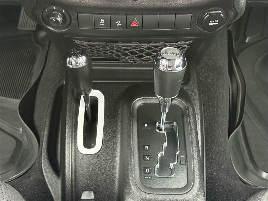 Used 2015 Jeep Wrangler Sport w/ Quick Order Package 24S AWD/4WD image 23