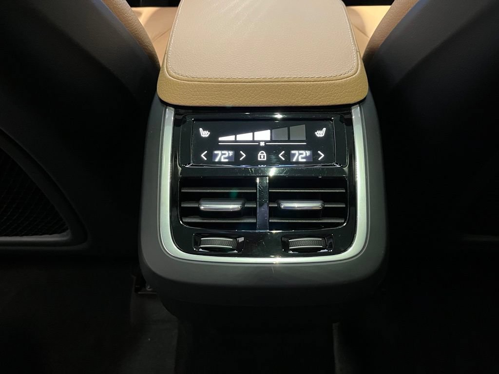 Used 2019 Volvo XC90 T6 Momentum w/ Protection Package AWD/4WD image 27
