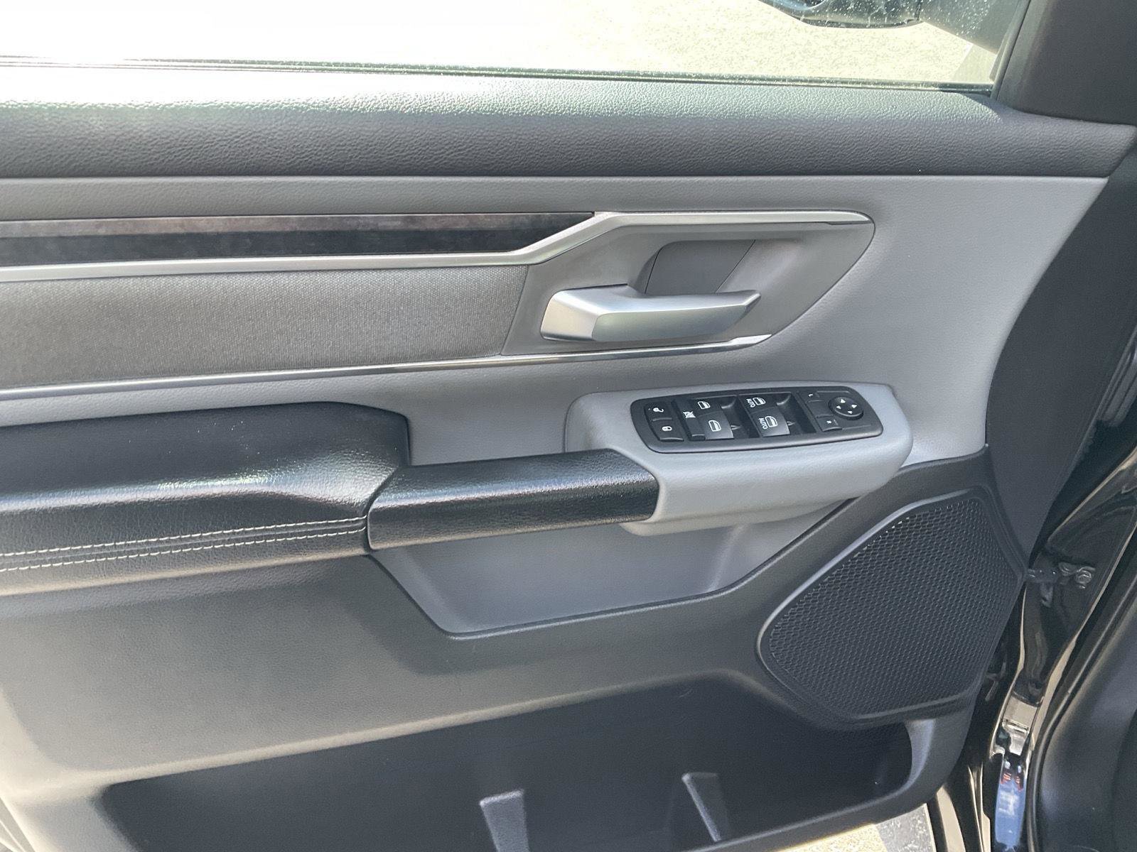 Used 2019 RAM 1500 Big Horn AWD/4WD image 13