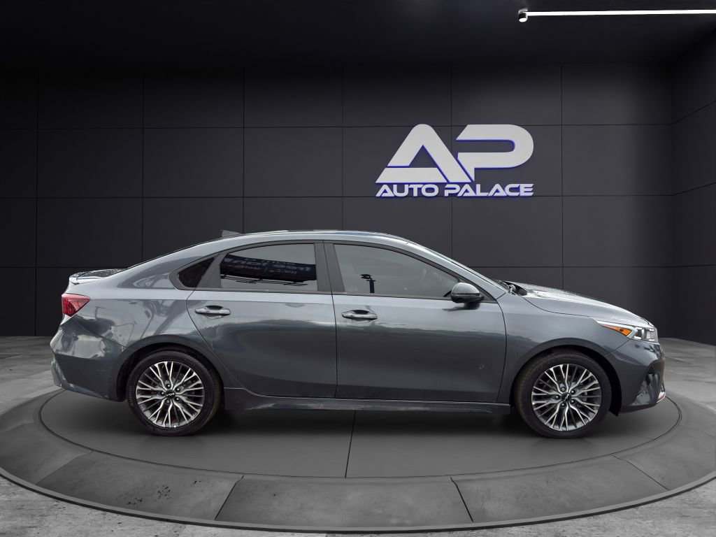 Used 2024 Kia Forte GT-Line image 8