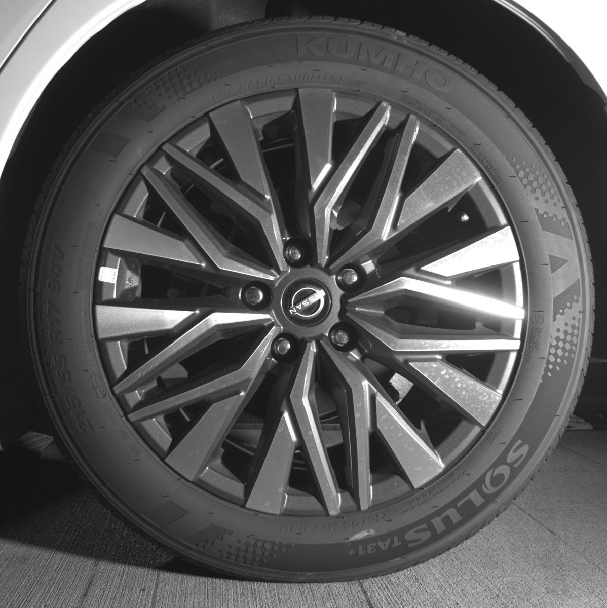 Used 2025 Nissan Altima 2.5 SV image 14