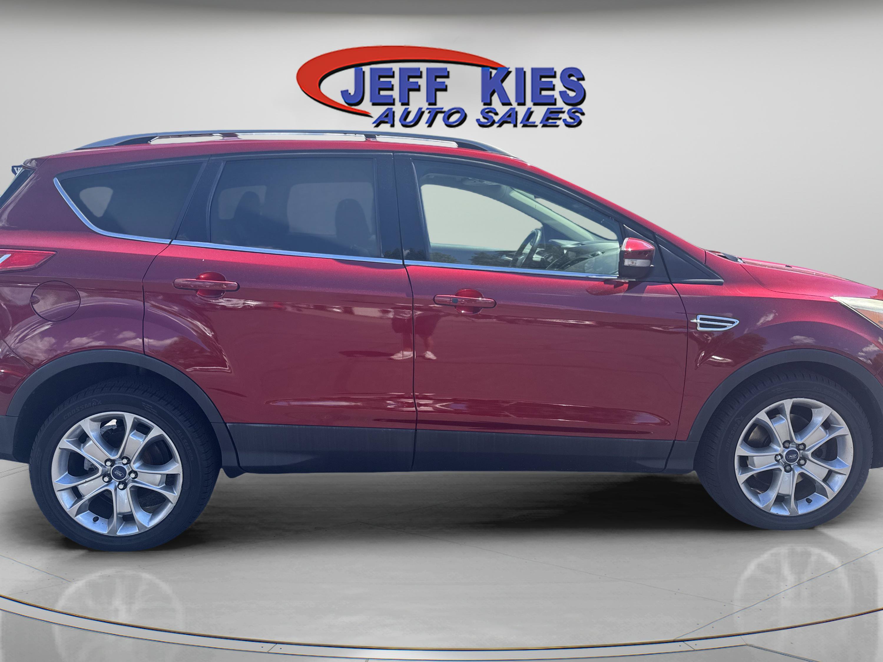 Used 2015 Ford Escape Titanium AWD/4WD image 4
