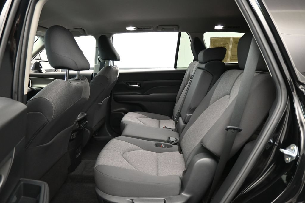 Used 2025 Toyota Grand Highlander FWD image 31