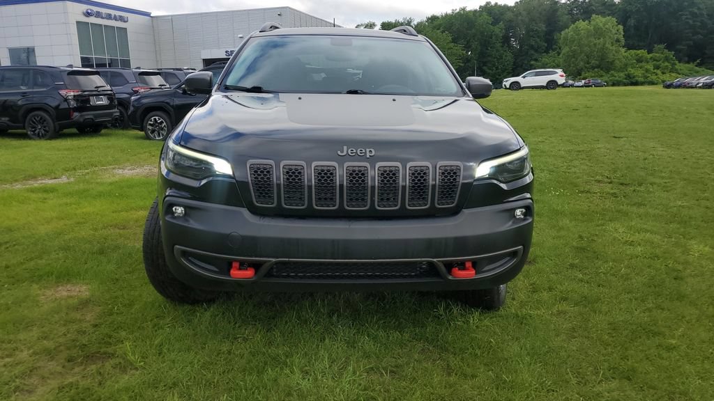 Used 2019 Jeep Cherokee Trailhawk w/ Cold Weather Group AWD/4WD image 2