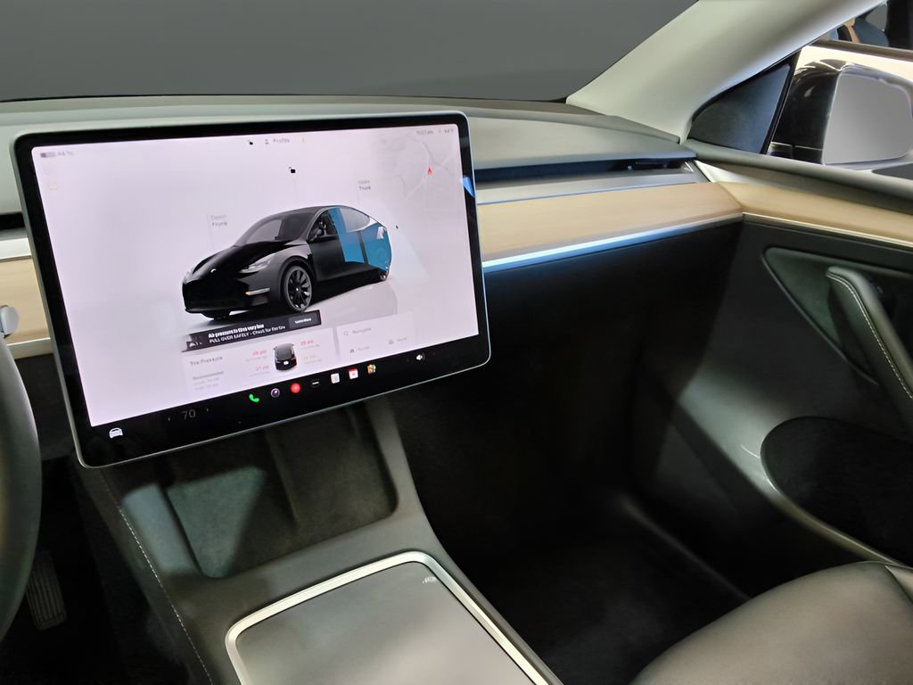 Used 2023 Tesla Model Y Long Range AWD/4WD image 19