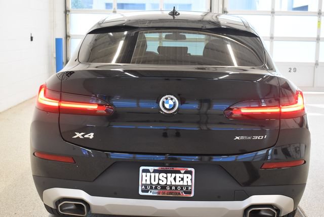 Used 2025 BMW X4 xDrive30i w/ Premium Package AWD/4WD image 11