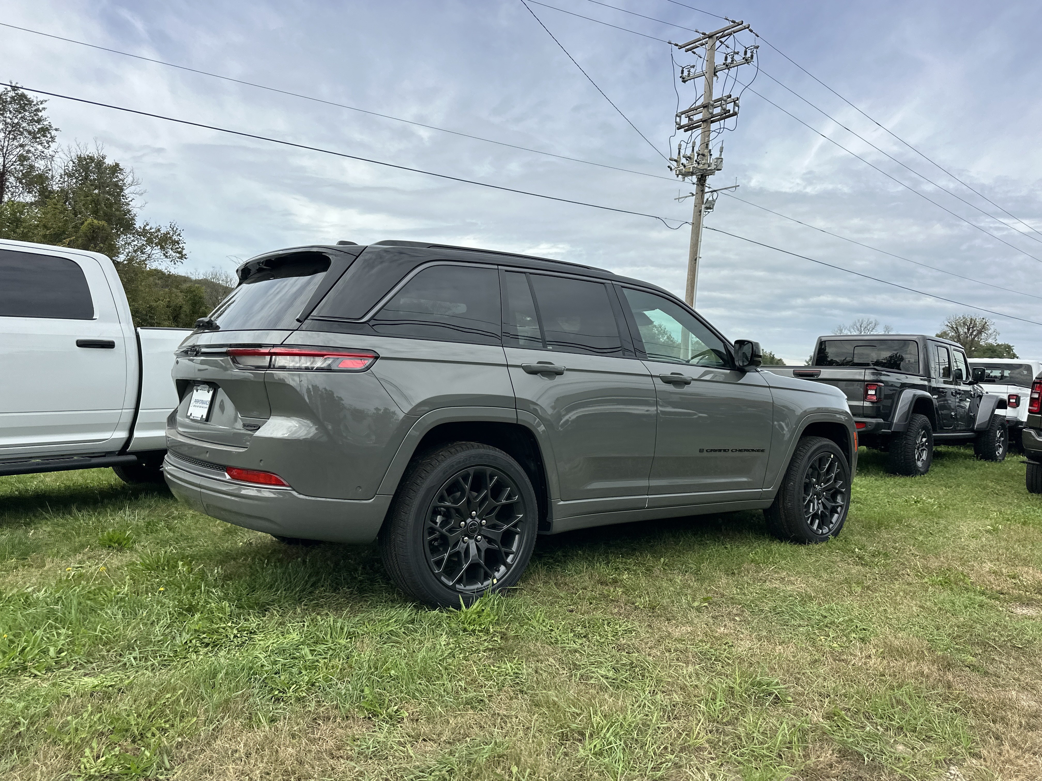 New 2027 Jeep Grand Cherokee Summit AWD/4WD image 20