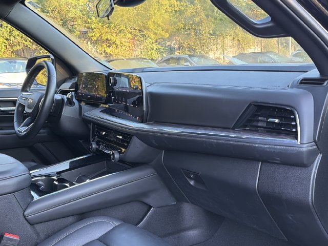 Used 2025 Chevrolet Tahoe LT AWD/4WD image 20
