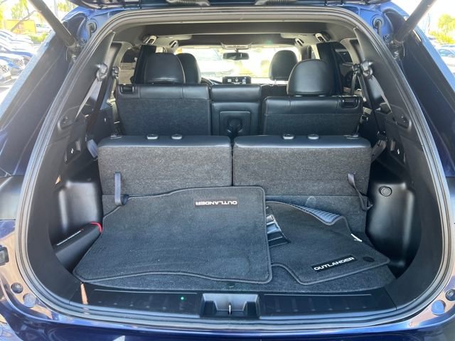 Used 2022 Mitsubishi Outlander SEL image 12